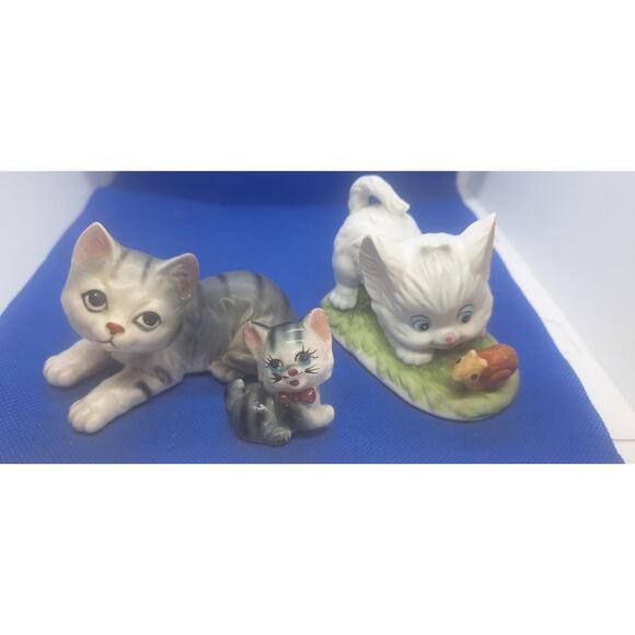 Vintage Japan Porcelain Cat Figurines – One Marked Lefton 1315, Lot of 3 - Picture 1 of 7
